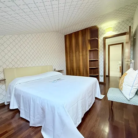 Apartment Trilocale Con Terrazzo A